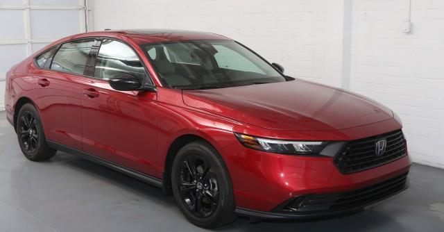 new 2025 Honda Accord car, priced at $30,915