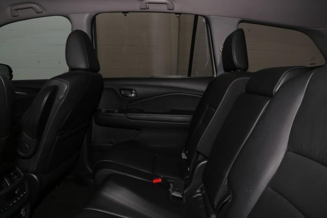 used 2022 Honda Pilot car, priced at $27,998