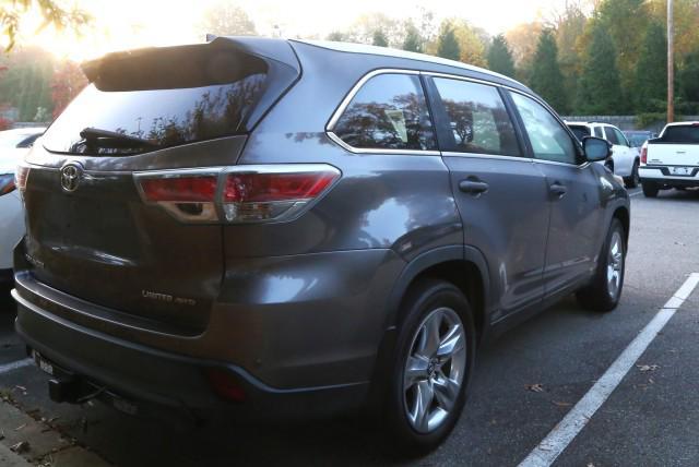 used 2016 Toyota Highlander car, priced at $15,899