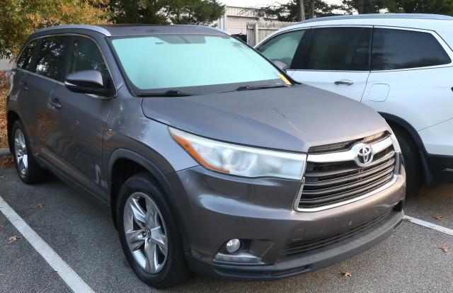 used 2016 Toyota Highlander car, priced at $15,899