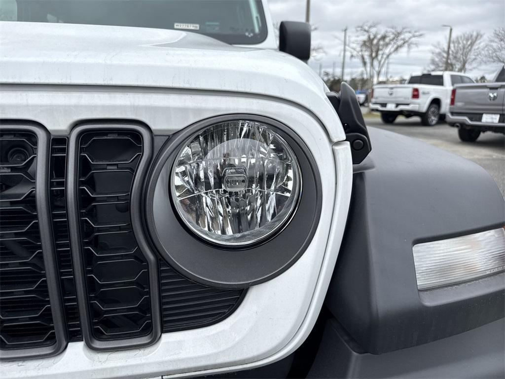 new 2024 Jeep Wrangler car, priced at $44,413