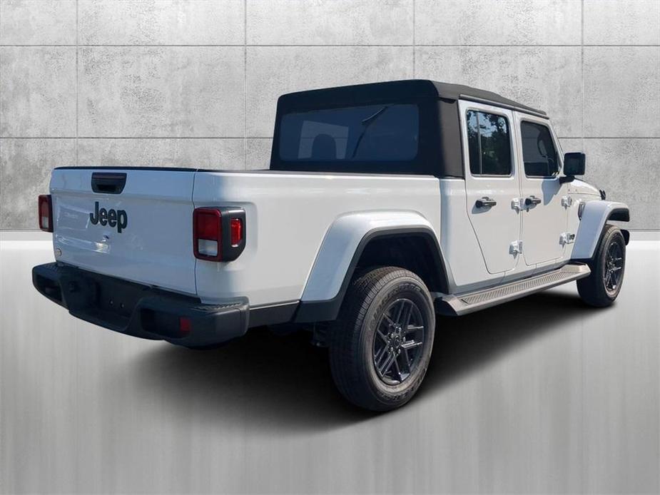 new 2024 Jeep Gladiator car, priced at $41,840