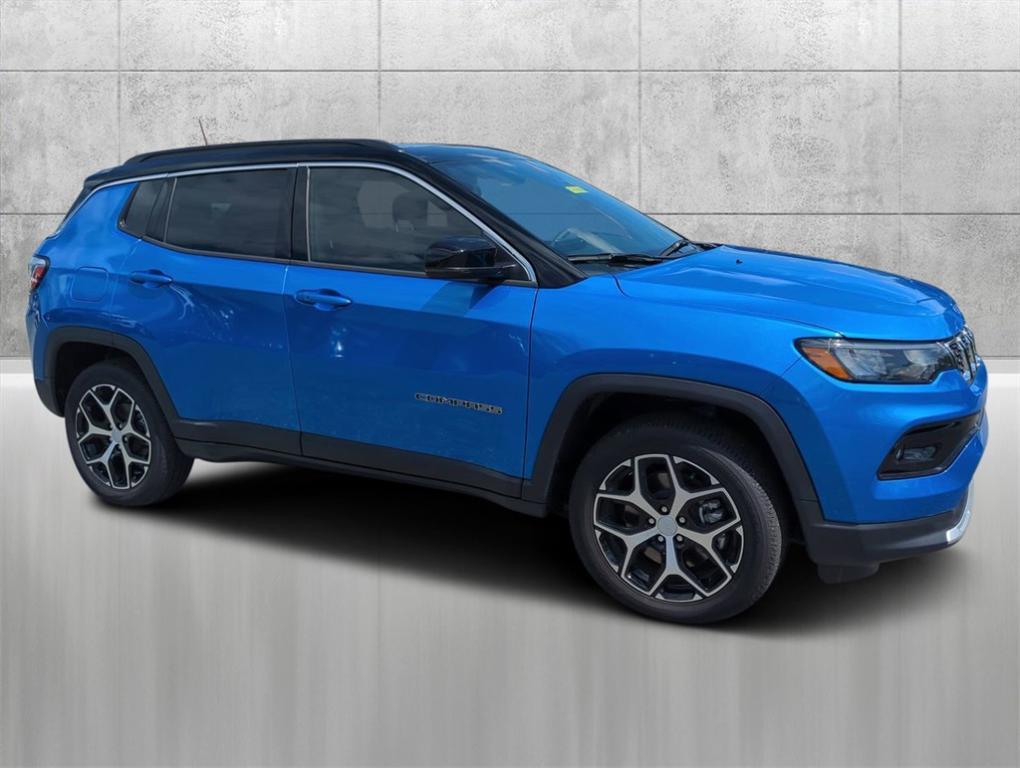 new 2024 Jeep Compass car, priced at $31,999