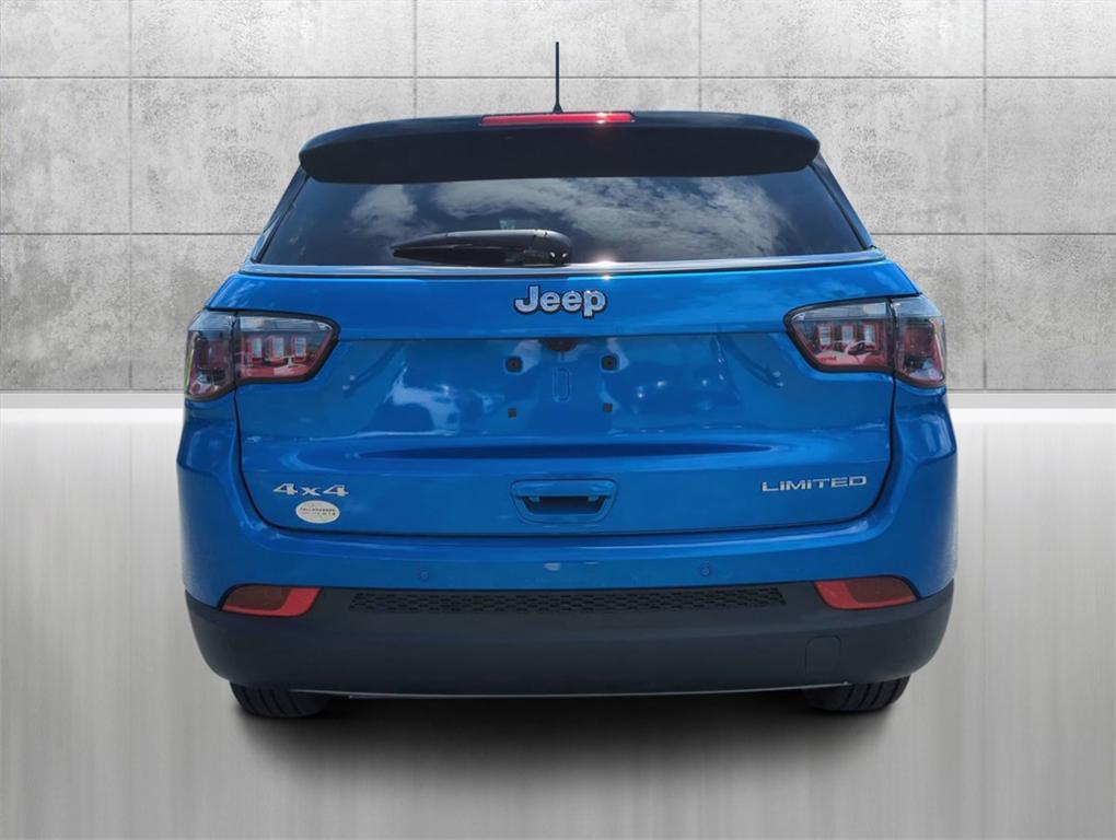 new 2024 Jeep Compass car, priced at $31,999