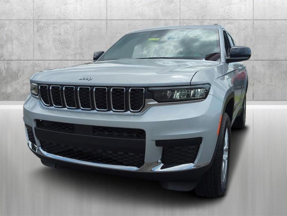 new 2024 Jeep Grand Cherokee L car, priced at $37,500