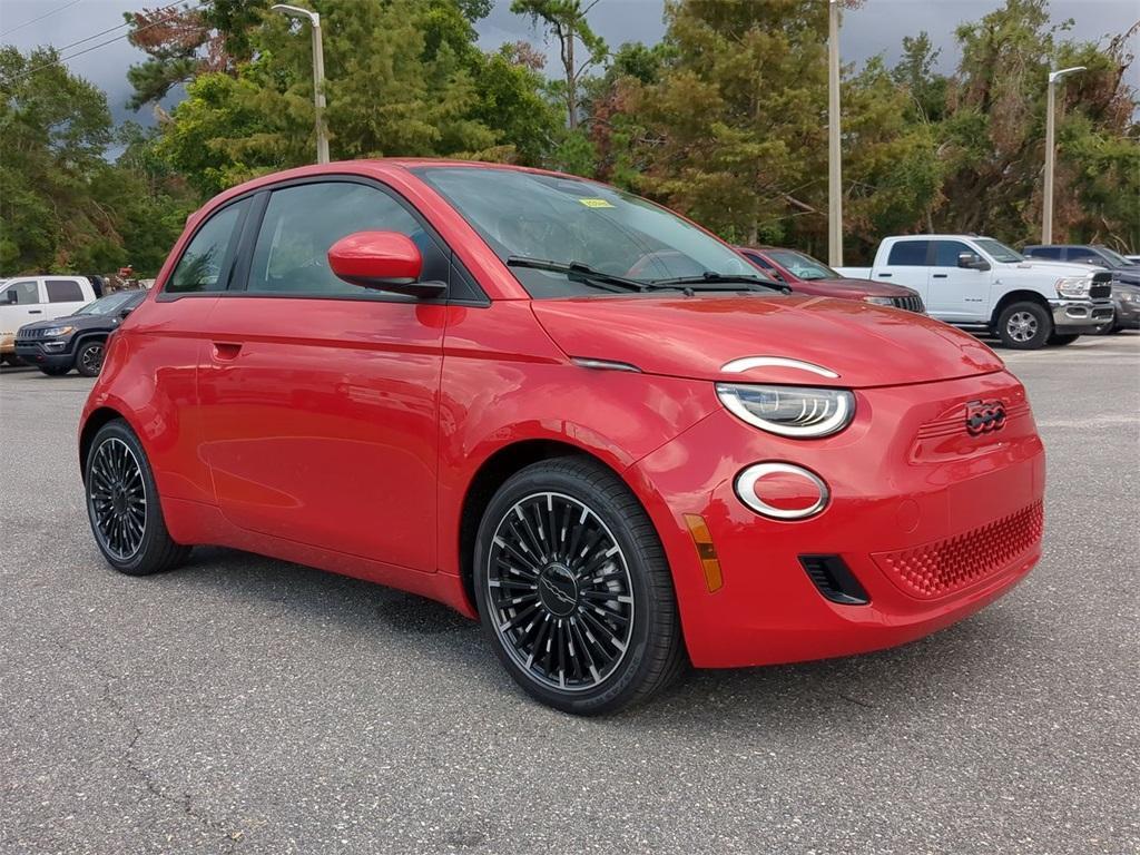 new 2024 FIAT 500e car, priced at $34,095