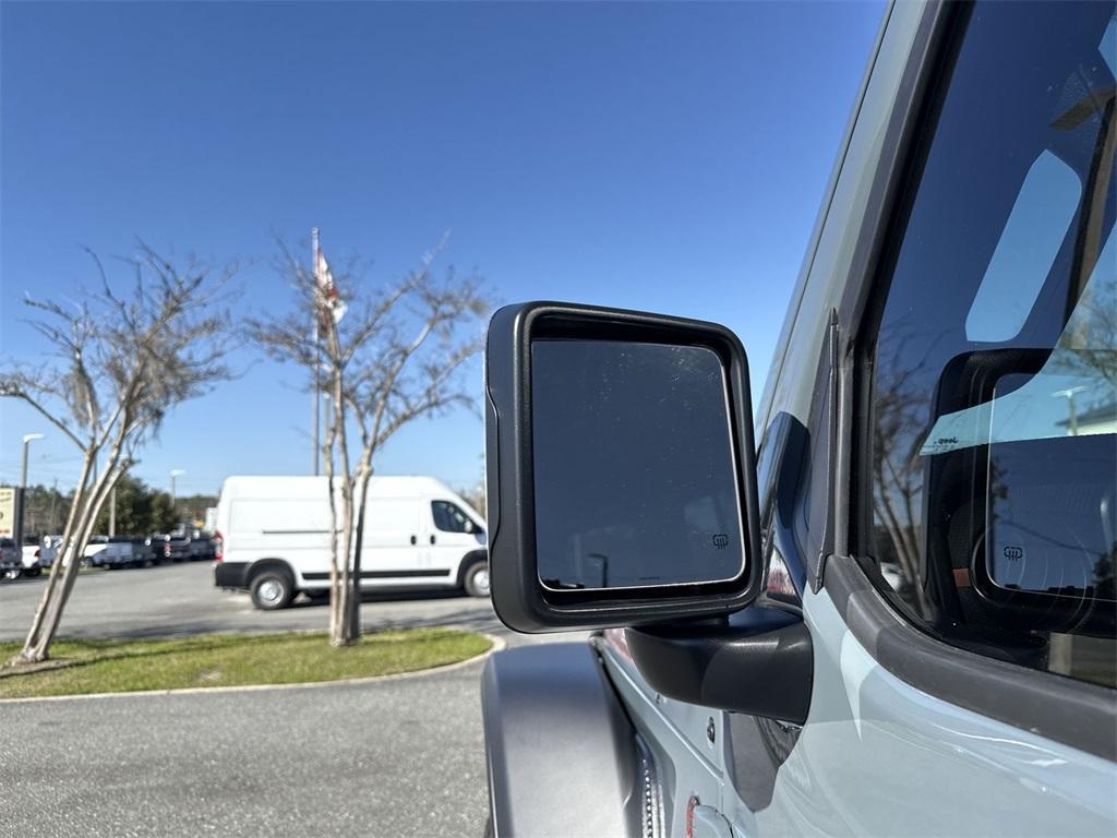 new 2025 Jeep Wrangler car, priced at $65,543