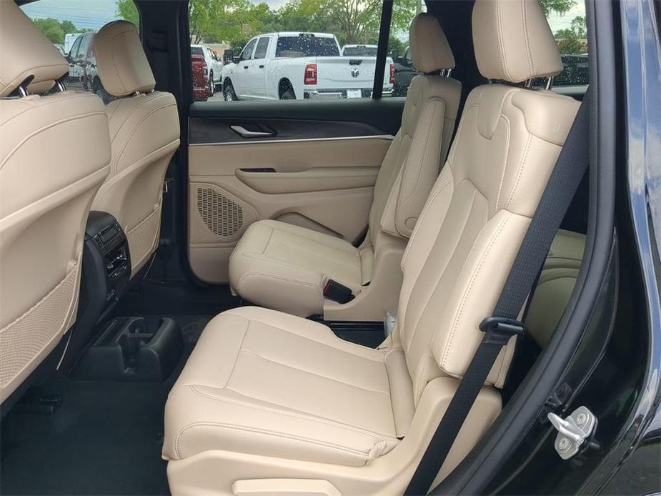 new 2024 Jeep Grand Cherokee L car, priced at $47,542