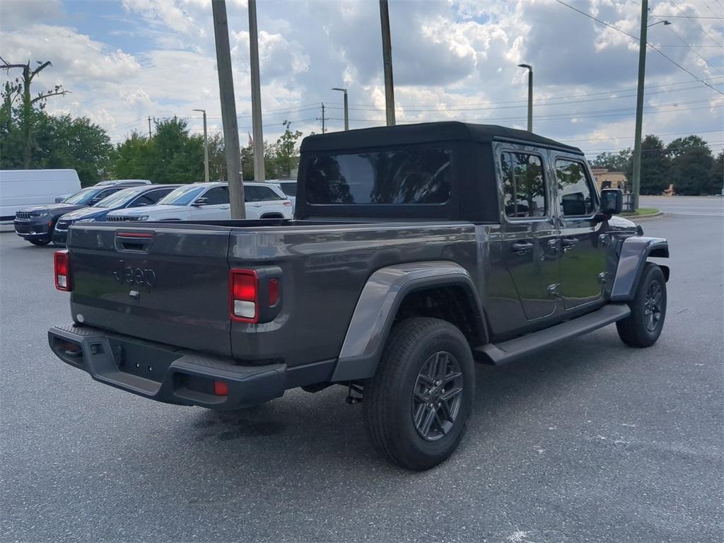 new 2024 Jeep Gladiator car, priced at $39,681