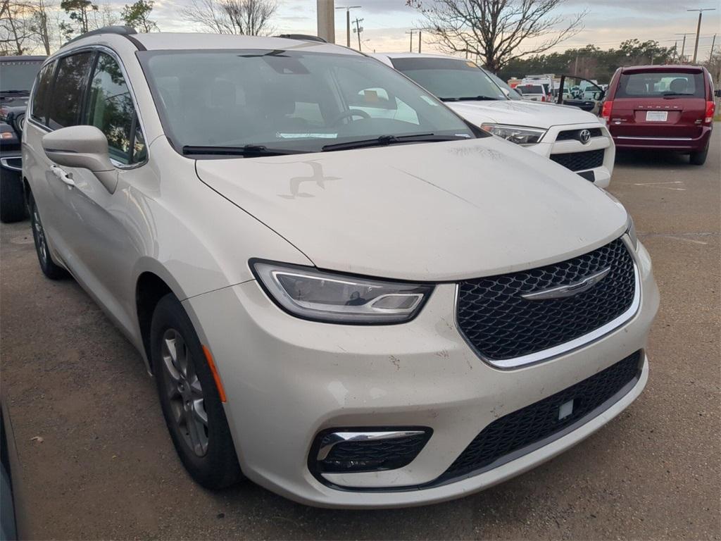 used 2021 Chrysler Pacifica car, priced at $23,998