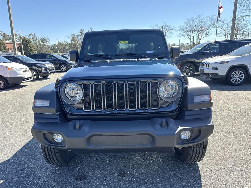 new 2025 Jeep Wrangler car, priced at $47,853