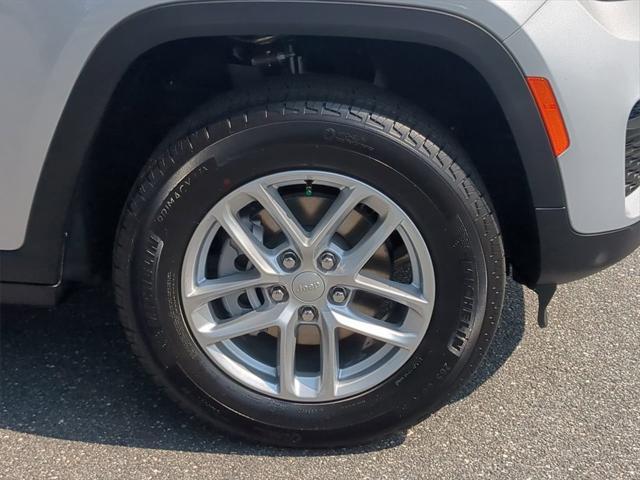 new 2024 Jeep Grand Cherokee car, priced at $32,986