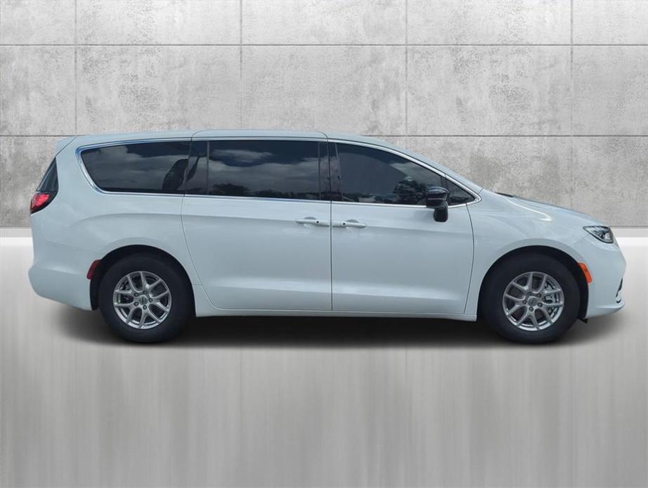 new 2024 Chrysler Pacifica car, priced at $36,499