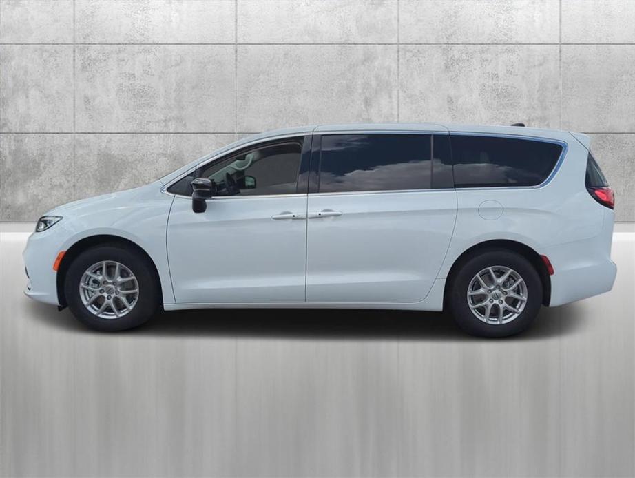 new 2024 Chrysler Pacifica car, priced at $36,499