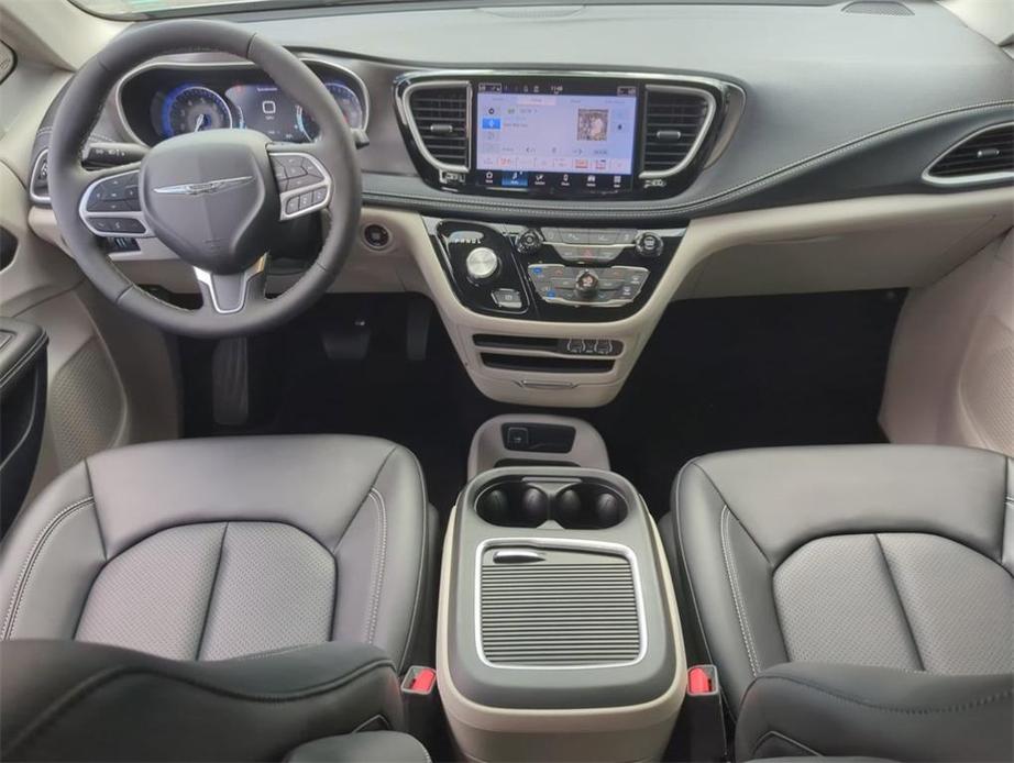 new 2024 Chrysler Pacifica car, priced at $36,499