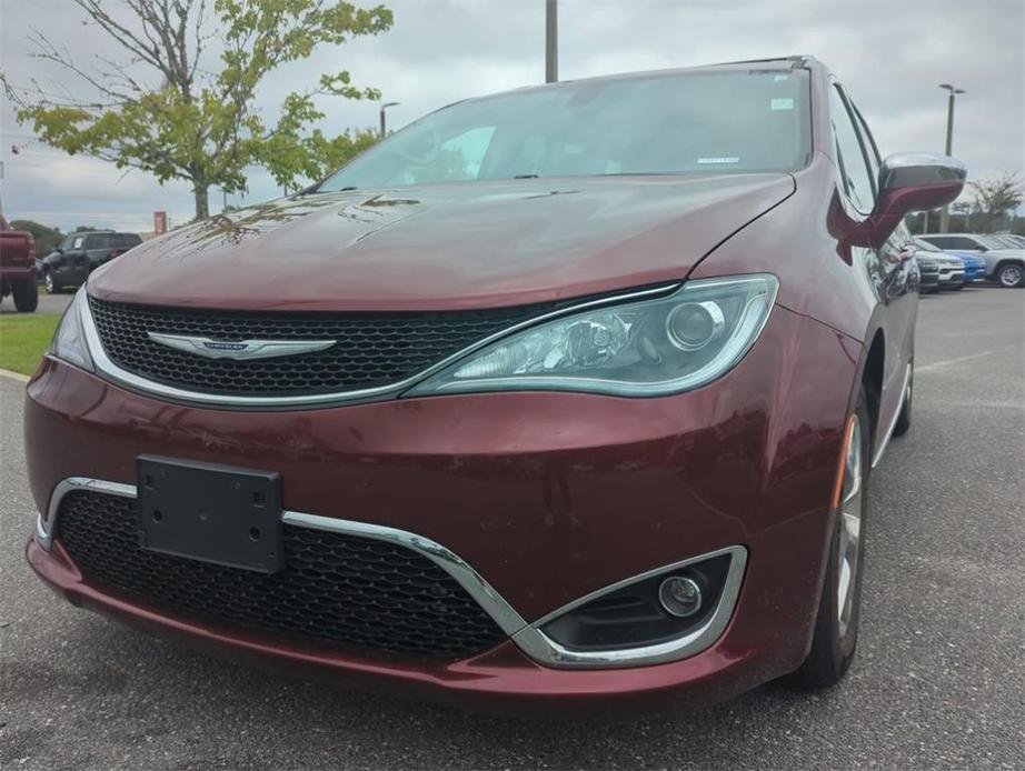 used 2018 Chrysler Pacifica car, priced at $16,499