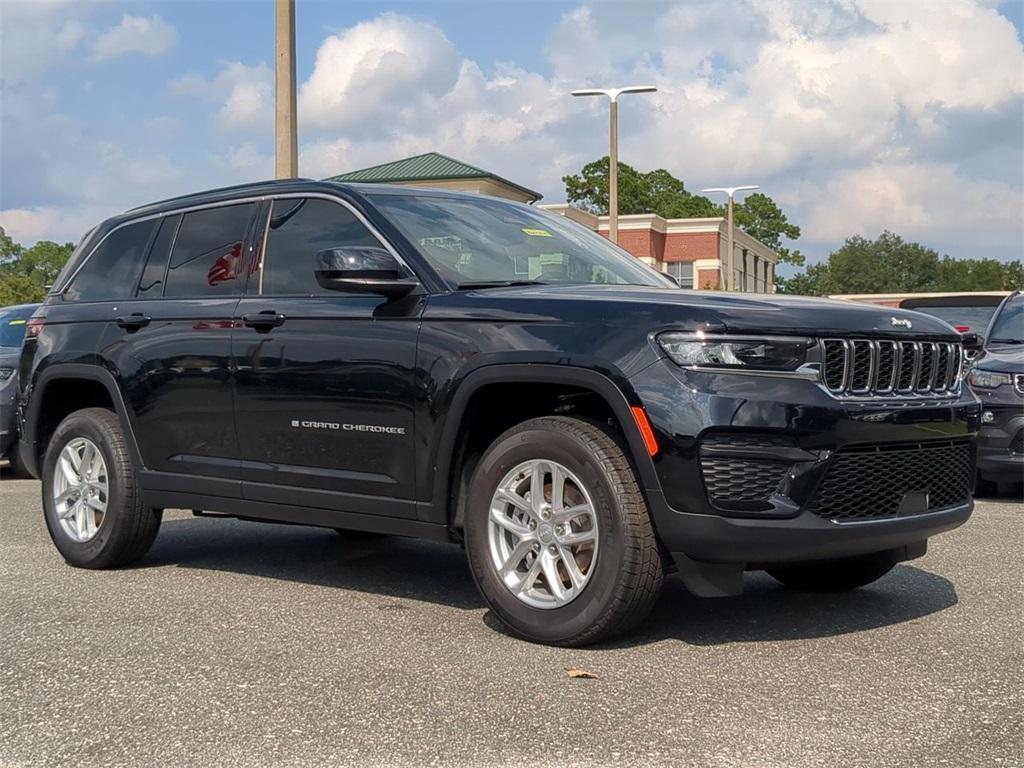 new 2024 Jeep Grand Cherokee car, priced at $35,321