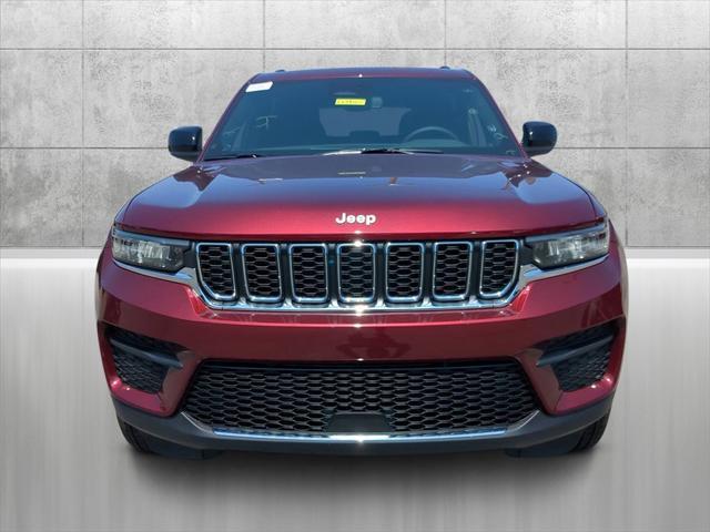 new 2024 Jeep Grand Cherokee car, priced at $38,500