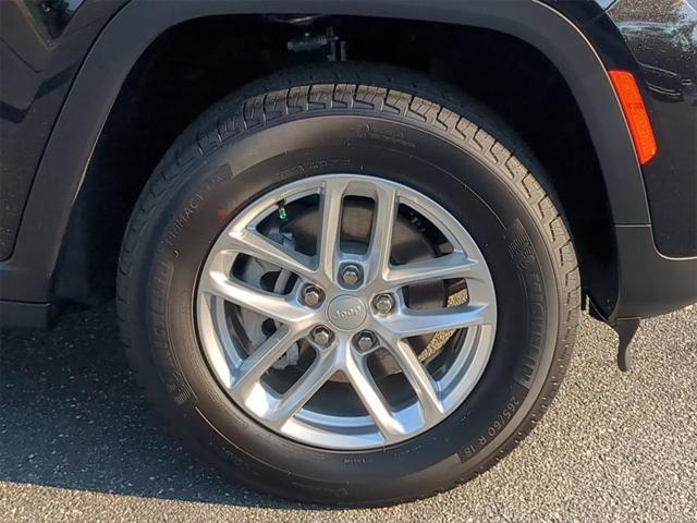 new 2024 Jeep Grand Cherokee car, priced at $32,986