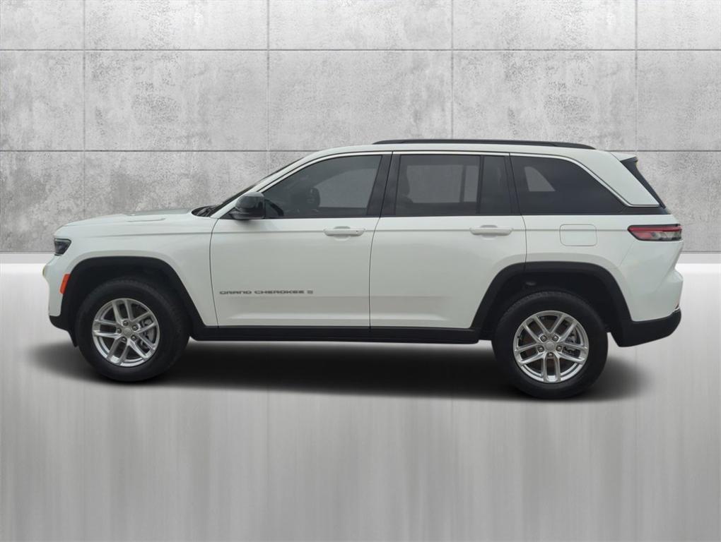 new 2024 Jeep Grand Cherokee car, priced at $38,056