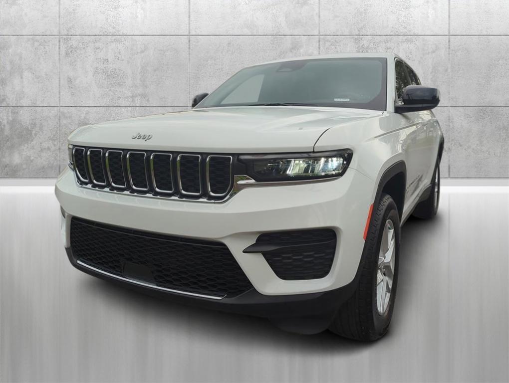 new 2024 Jeep Grand Cherokee car, priced at $38,056