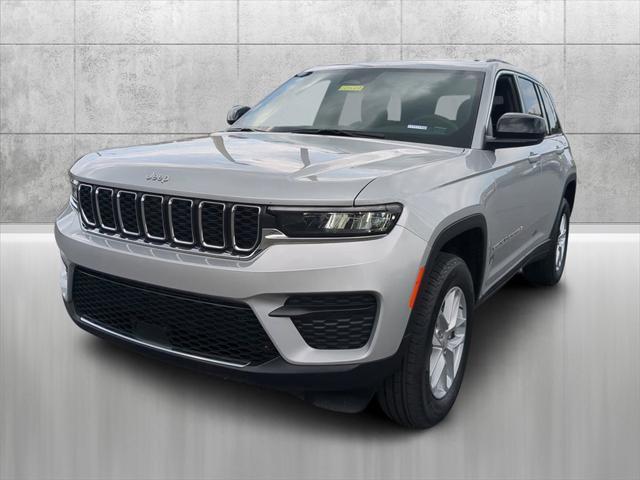 new 2024 Jeep Grand Cherokee car, priced at $35,092