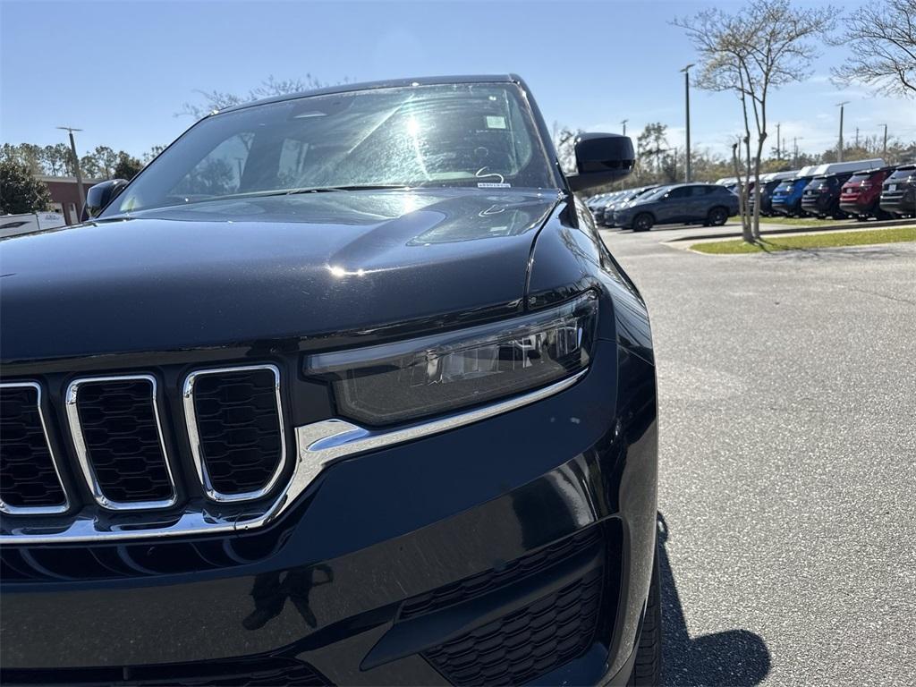 used 2023 Jeep Grand Cherokee car, priced at $31,498