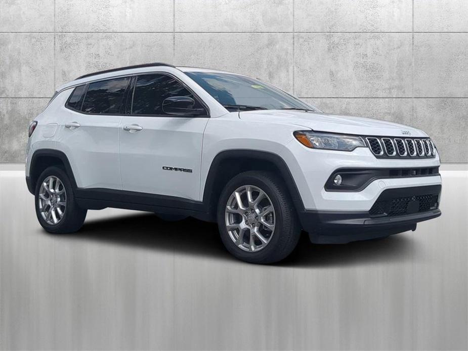 new 2024 Jeep Compass car, priced at $29,500