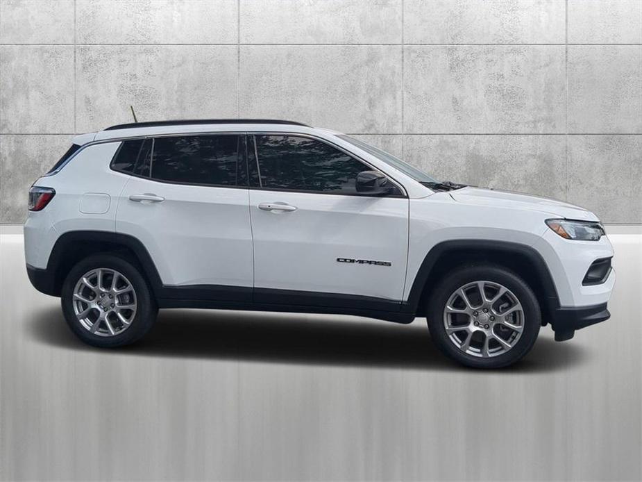 new 2024 Jeep Compass car, priced at $29,500