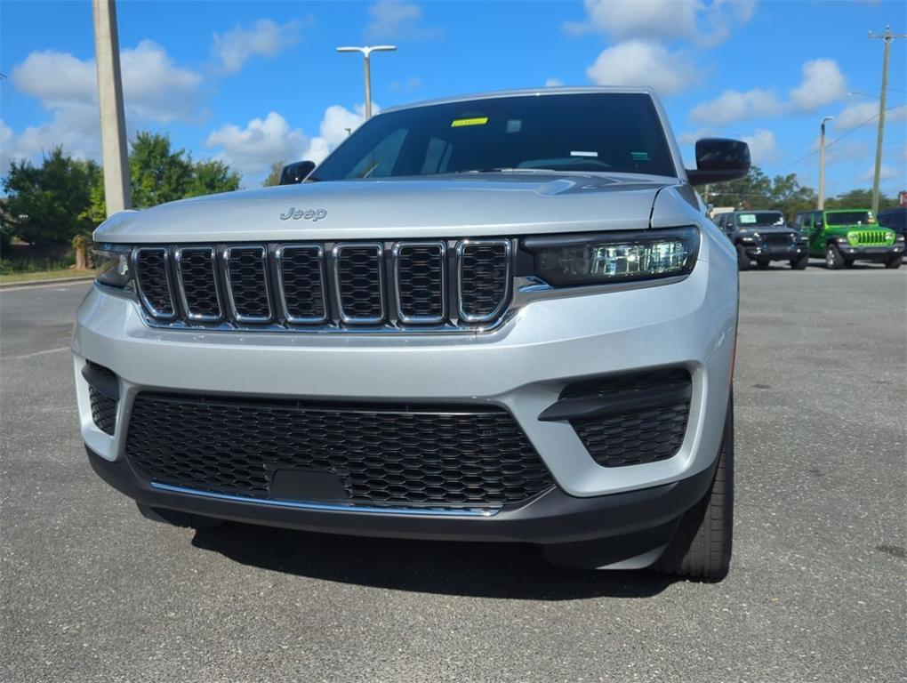 new 2024 Jeep Grand Cherokee car, priced at $37,842