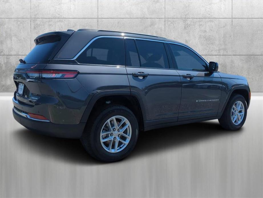 new 2024 Jeep Grand Cherokee car, priced at $40,000