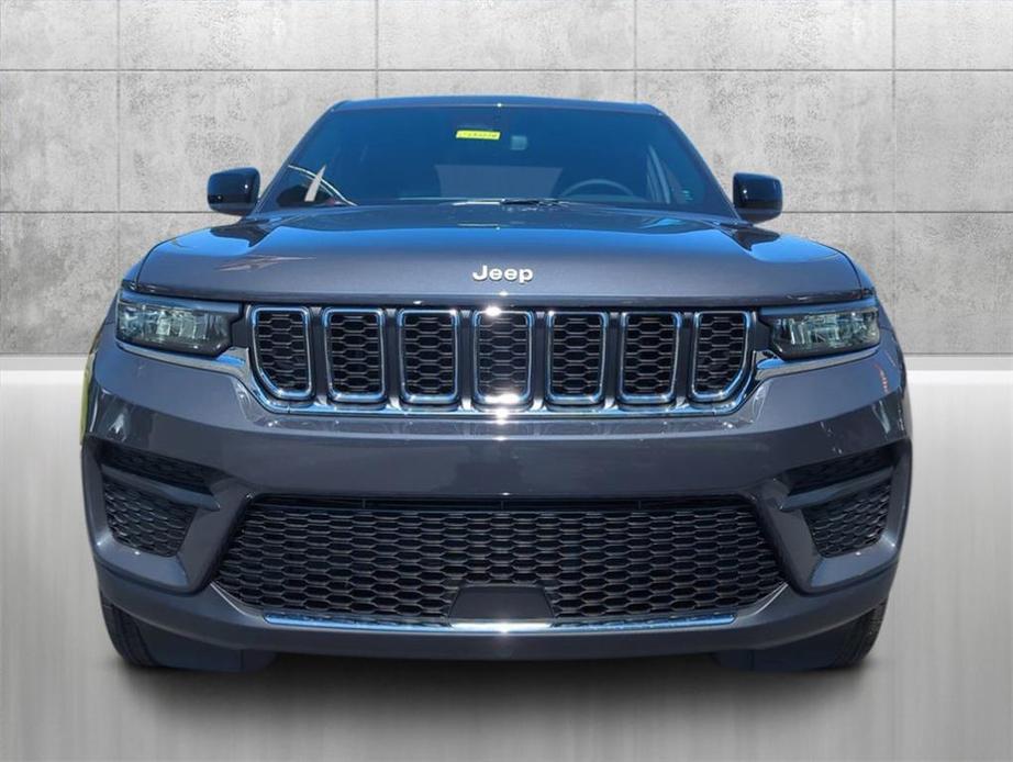 new 2024 Jeep Grand Cherokee car, priced at $40,000