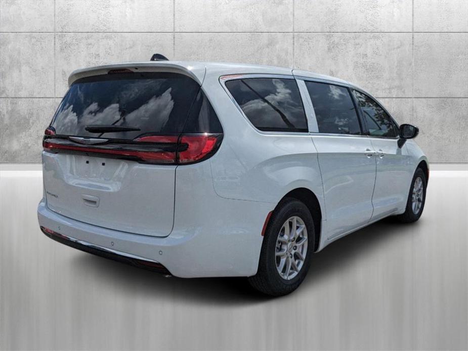 new 2024 Chrysler Pacifica car, priced at $37,499