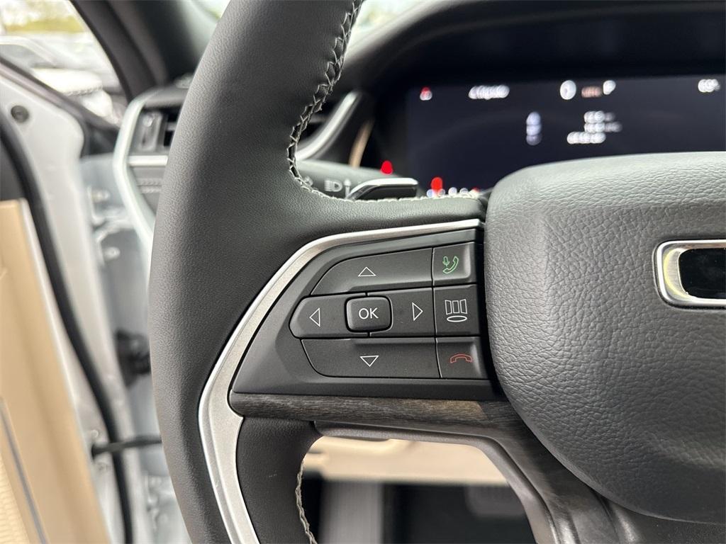 new 2025 Jeep Grand Cherokee L car, priced at $51,349