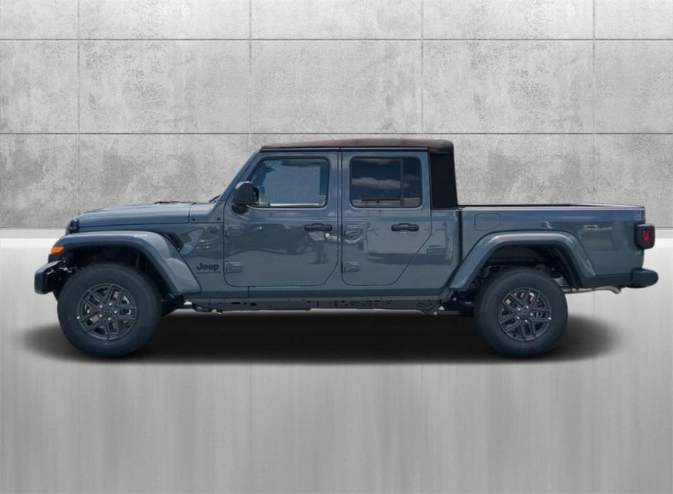 new 2024 Jeep Gladiator car, priced at $41,801