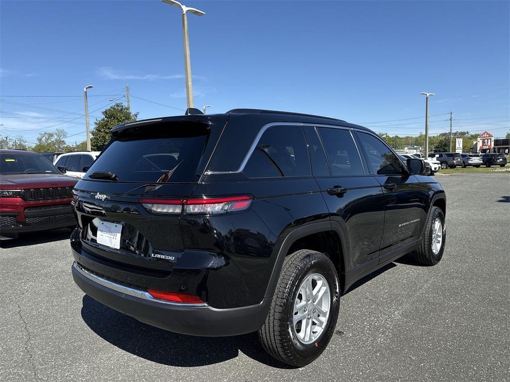 new 2025 Jeep Grand Cherokee car, priced at $37,195