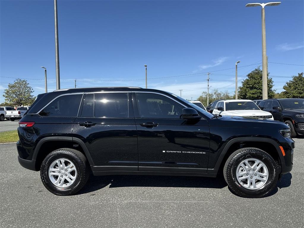 new 2025 Jeep Grand Cherokee car, priced at $37,195