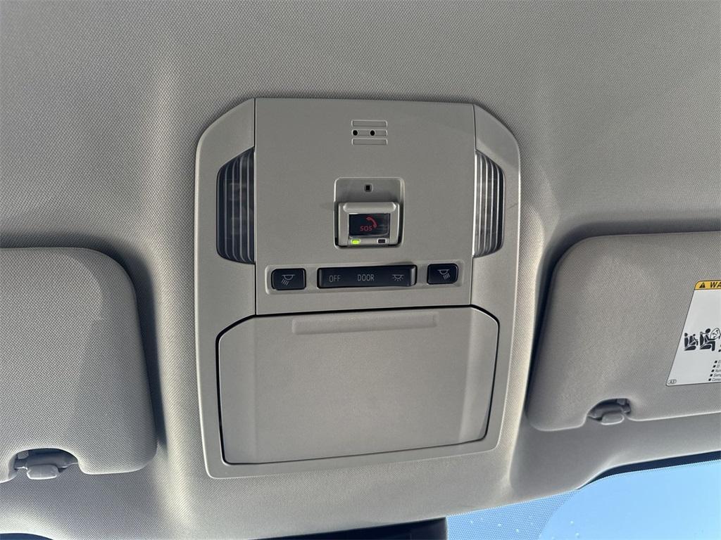 used 2023 Toyota Highlander car, priced at $35,245