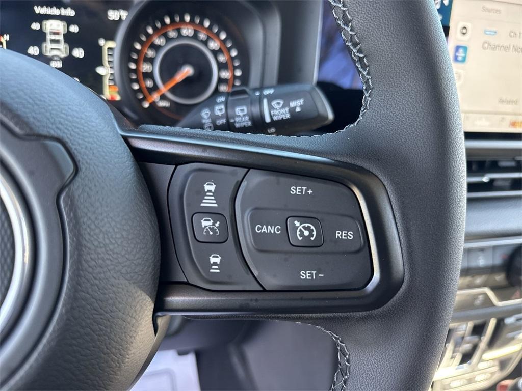 new 2025 Jeep Wrangler car, priced at $49,512