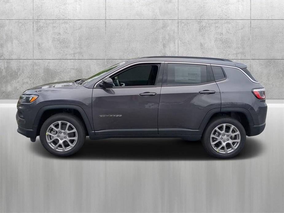 new 2024 Jeep Compass car, priced at $31,000