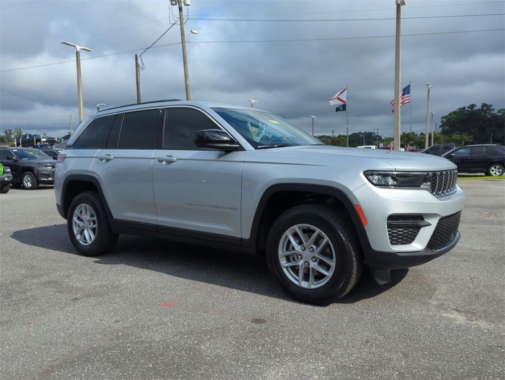 new 2024 Jeep Grand Cherokee car, priced at $35,321