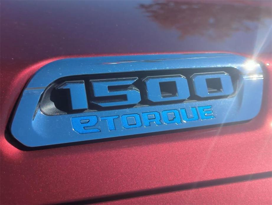 new 2025 Ram 1500 car, priced at $39,162