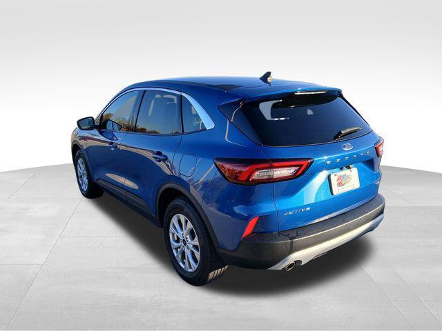 used 2023 Ford Escape car, priced at $25,636