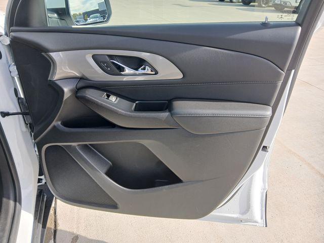 used 2023 Chevrolet Traverse car, priced at $34,500