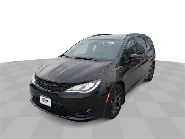 used 2019 Chrysler Pacifica car, priced at $28,238