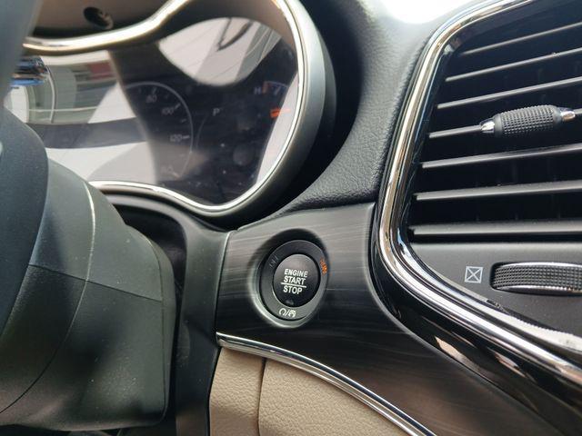 used 2021 Jeep Grand Cherokee car, priced at $29,979