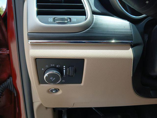 used 2021 Jeep Grand Cherokee car, priced at $29,979