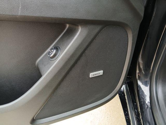 used 2022 Chevrolet Traverse car, priced at $36,800