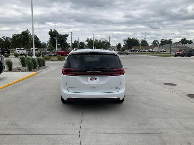 used 2021 Chrysler Pacifica car, priced at $30,998