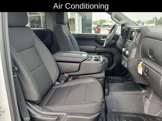 new 2025 GMC Sierra 1500 car, priced at $43,614